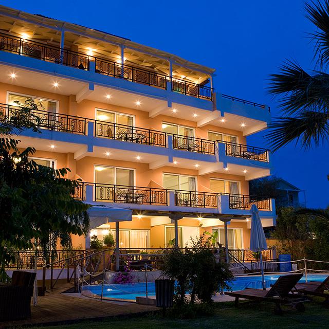 Aparthotel Grand Nefeli