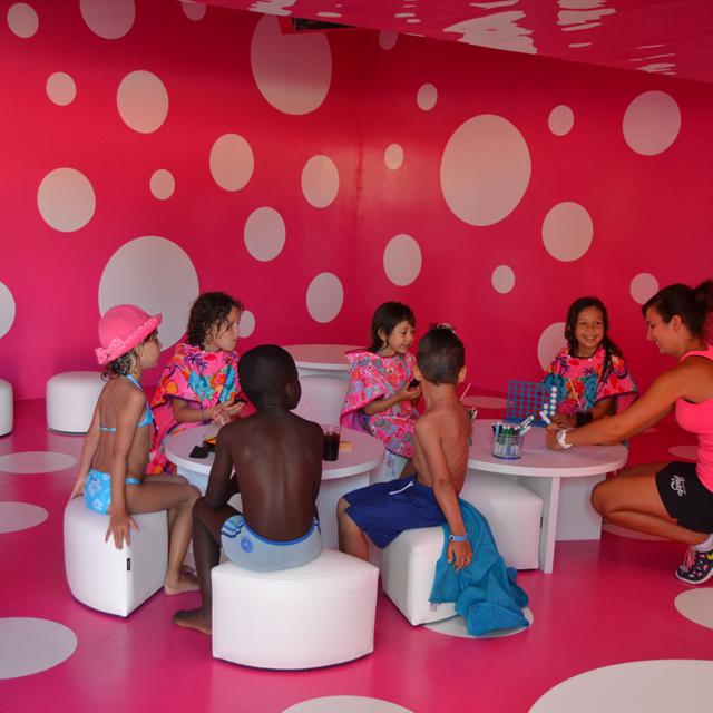 Club Castell dels Hams by Palia