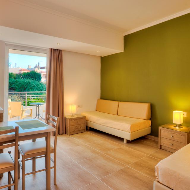 Hotel Alexandra Beach