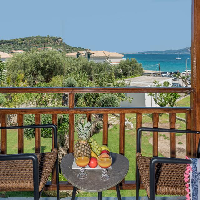 Eptanisos Beachfront Suites