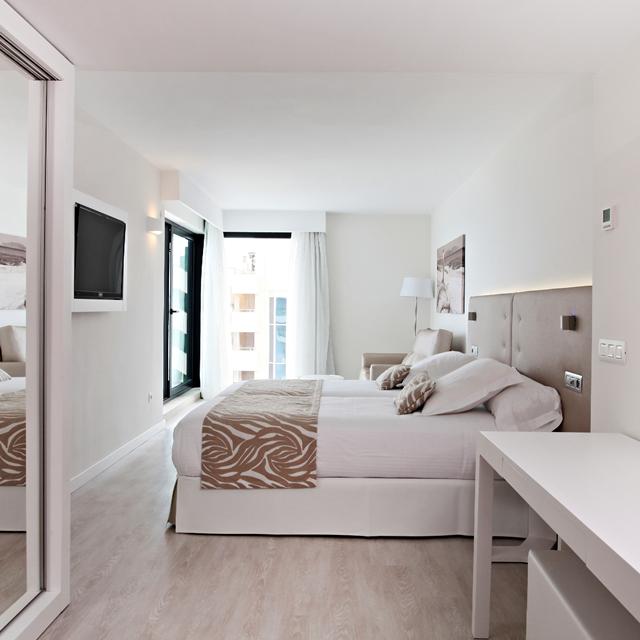 Hotel Iberostar Cala Millor – adults only