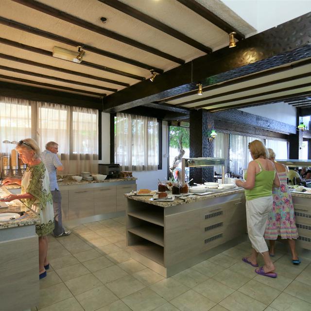 Dionysos Central Hotel