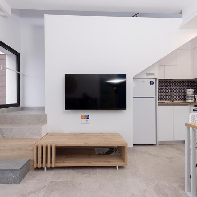 Esmeralda Cotillo Homes By LIVVO