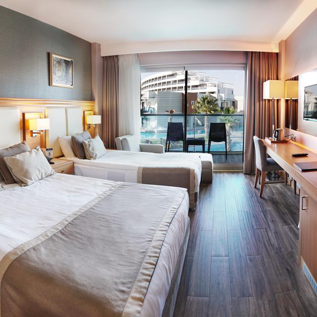 Hotel Aquasis Deluxe Resort & Spa