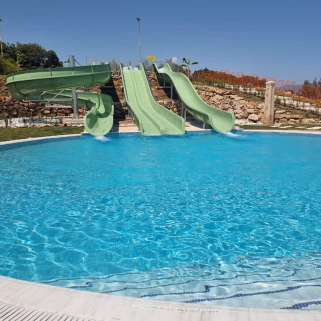 Hotel Sunrise Village