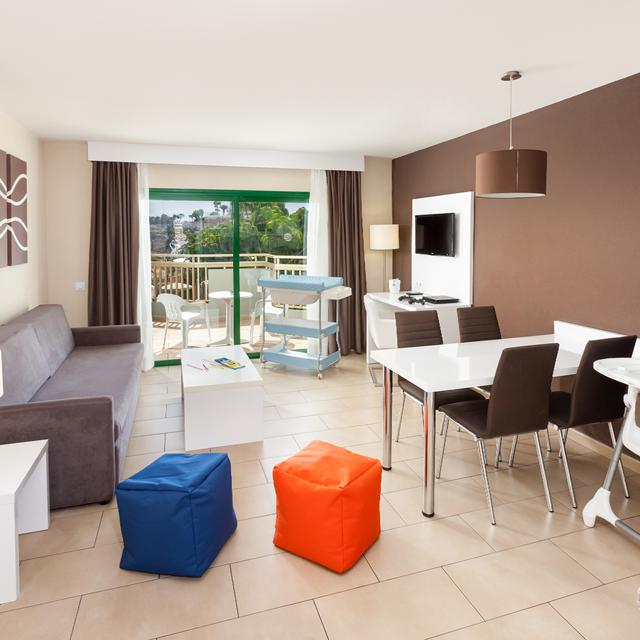 Playa Olid Suites and Apartments