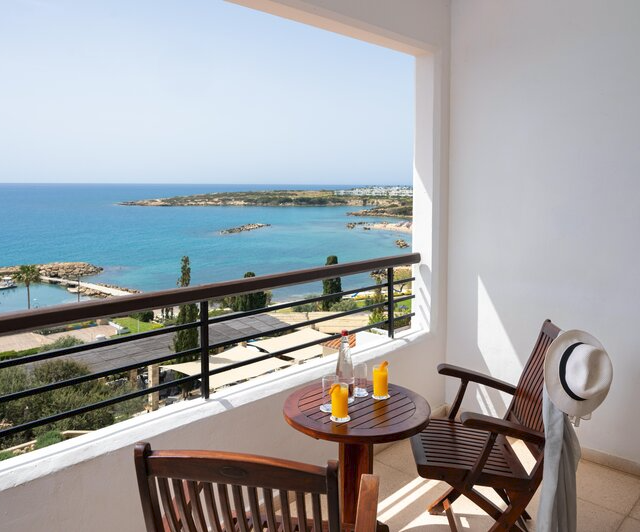 Coral Beach Hotel & Resort