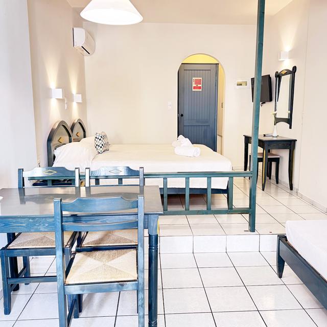 Melitti Studios & Apartments