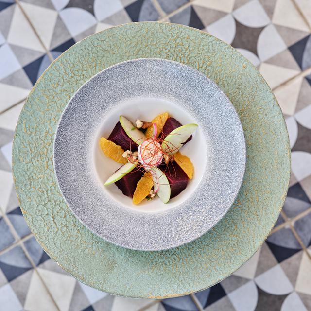 51605848-Original