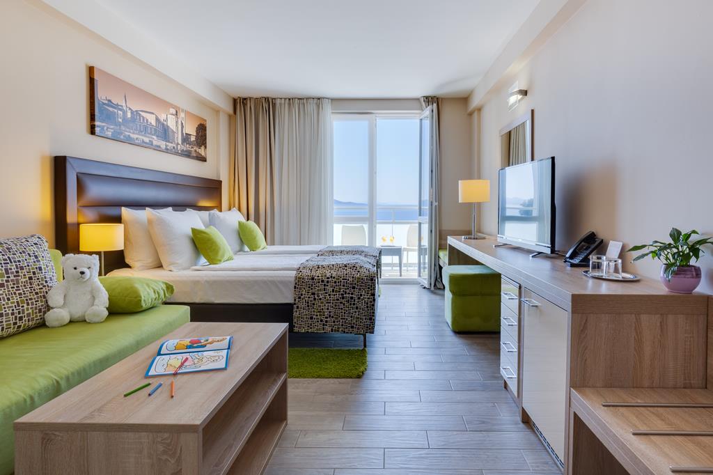 59CFE4B747033946892D57B5DB377EE5