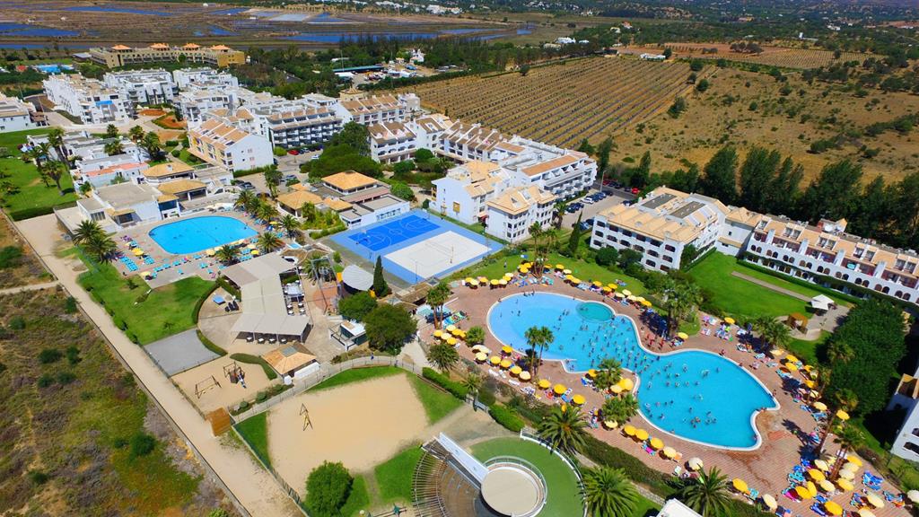 5F02ACB0B61F8D48ECD77B399D973F36