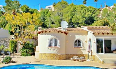 Villa’s Moraira met privézwembad – inclusief huurauto